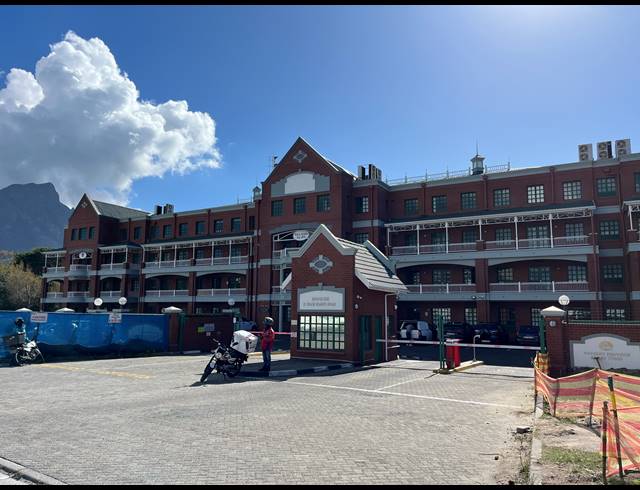 362M² OFFICE TO LET IN CLAREMONT
